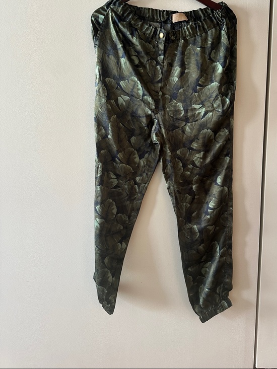 Lanvin Pants - Lanvin Silk Olive Green Leaf-Print Trousers